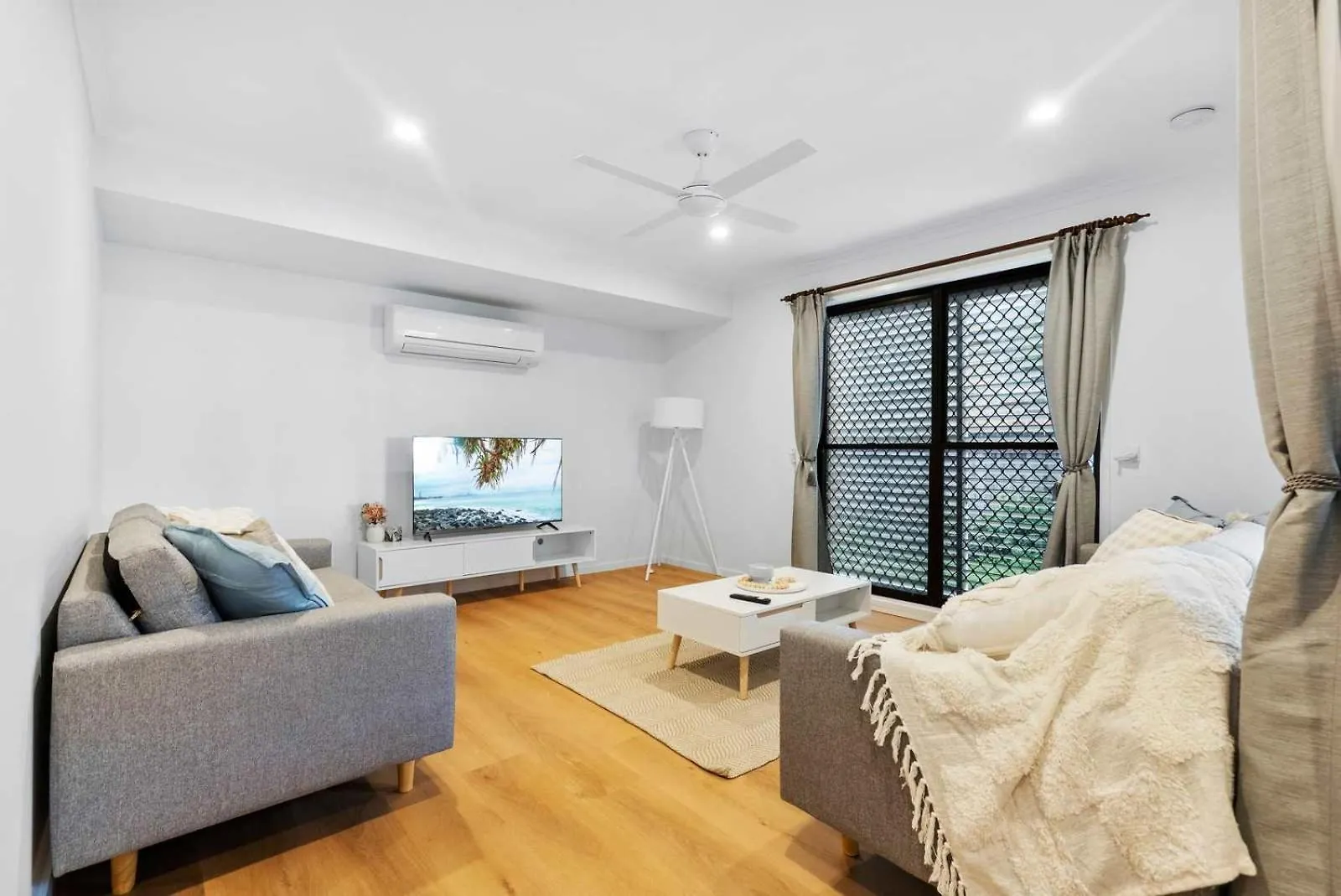 Charming Waterfront Escape In Victoria Point Villa 0*,  Australia
